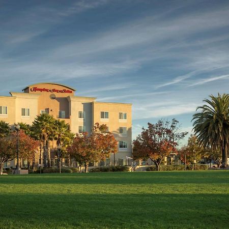 Hampton Inn & Suites Suisun City Waterfront Екстер'єр фото