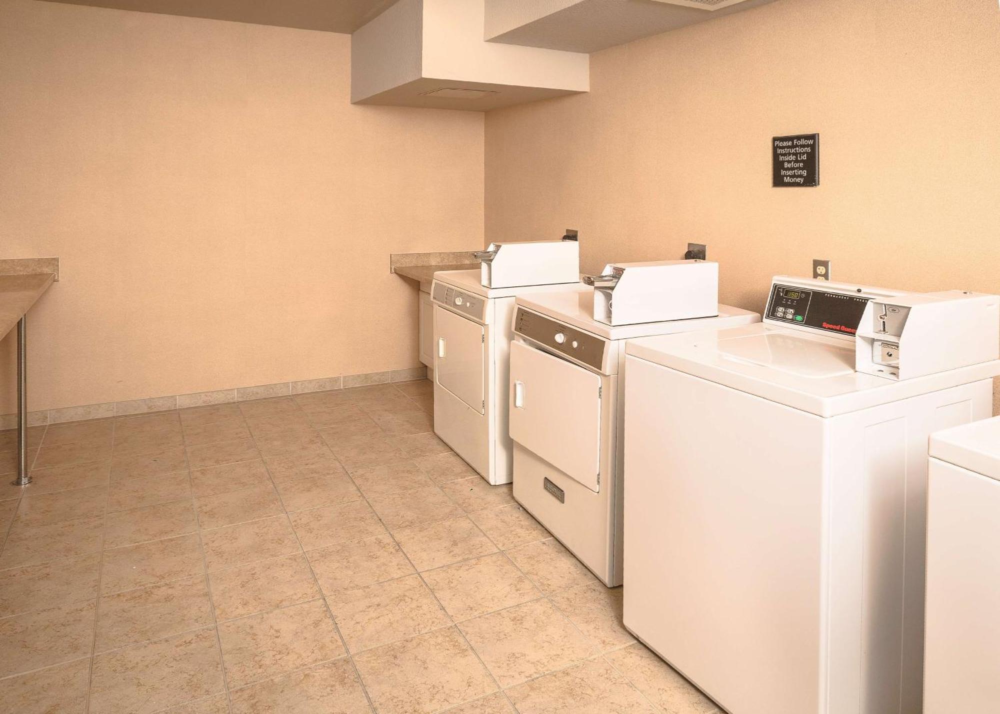 Hampton Inn & Suites Suisun City Waterfront Екстер'єр фото