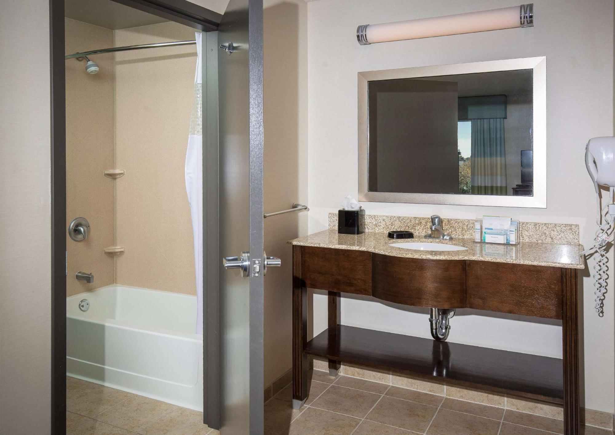 Hampton Inn & Suites Suisun City Waterfront Екстер'єр фото